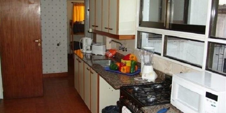5-bedroom Buenos Aires Retiro with kitchen for 10 persons